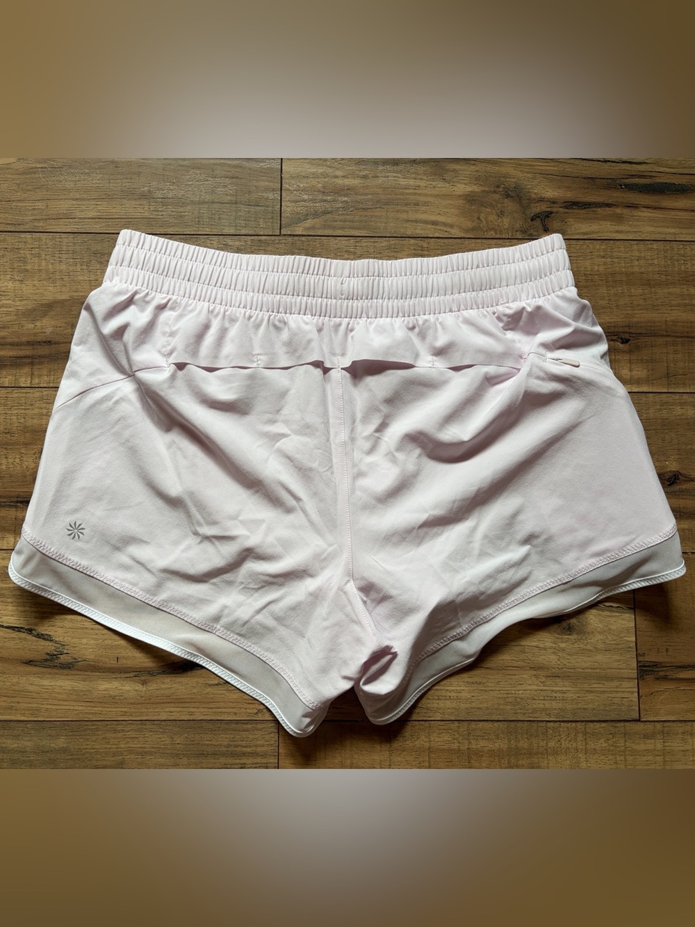 NWT Athleta Mesh Run Racer Mid Rise 4” Short - Picture 2 of 5